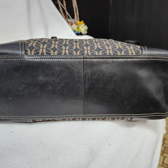 Fossil Tote - Picture 4 of 8